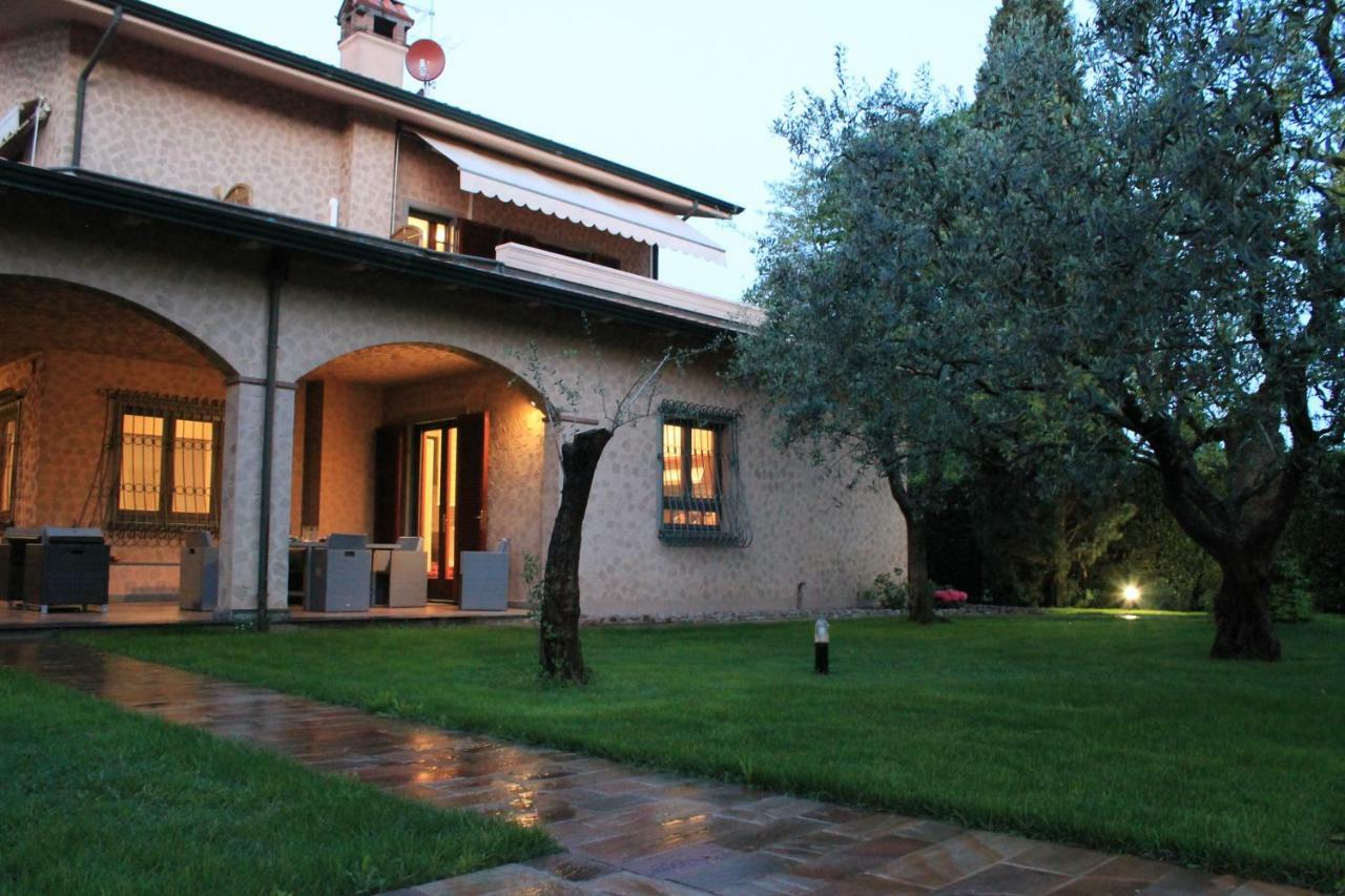 B&Blatosca Marina di Massa Exterior photo